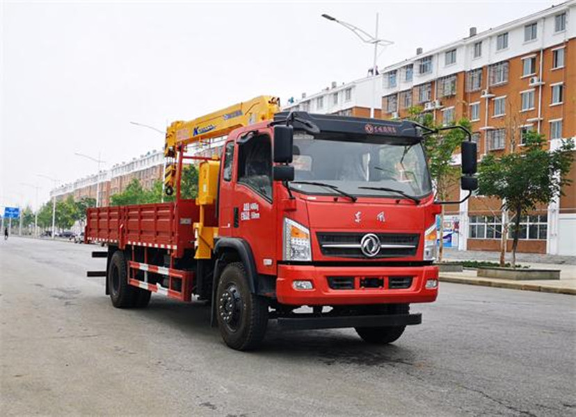 東風(fēng)D912單橋6.3噸隨車吊