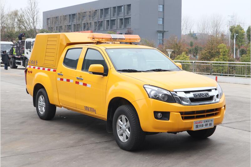 江鈴皮卡救險(xiǎn)車(chē)