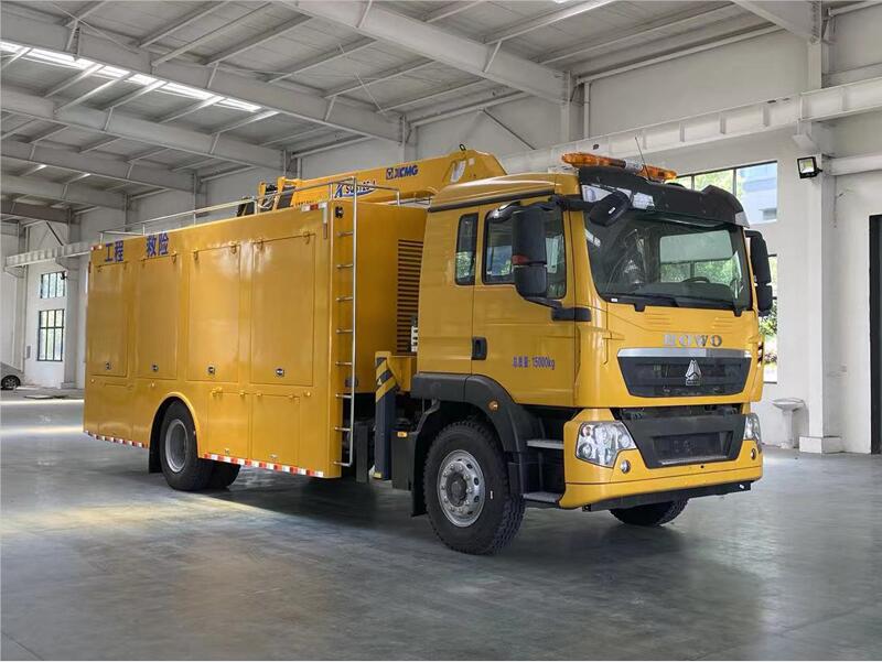 豪沃帶吊救險(xiǎn)車(chē)